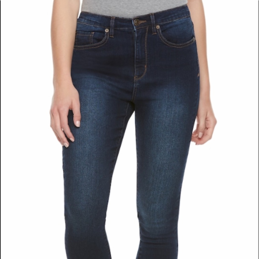 Juniors' Mudd® FLX Stretch High Rise Jeggings Short